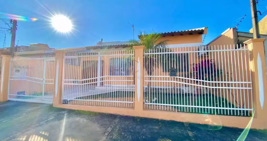 Casa térrea com dois dormitórios no moinhos de vento