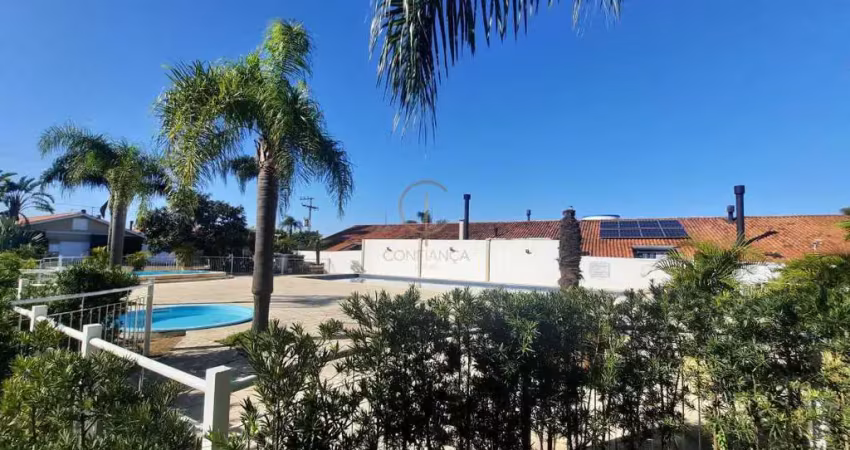 Casa térrea em condomínio com 03 dormitórios no estância velha em canoas
