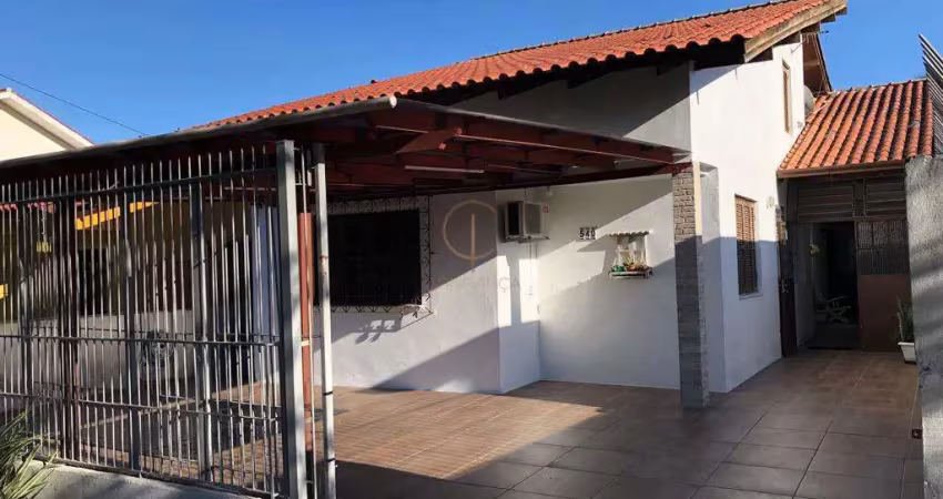 Casa com 3 dormitórios no bairro nossa senhora das graças!