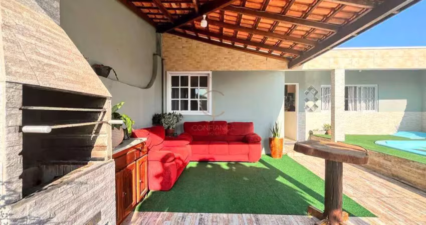 Ótima casa de 02 dormitórios com piscina semi mobiliada no bairro estância velha