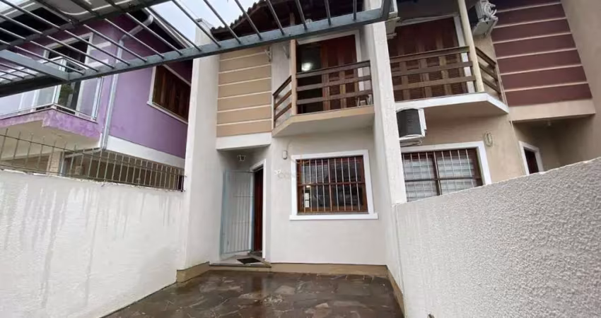 Sobrado de 02 dormitórios com sacada no bairro são josé