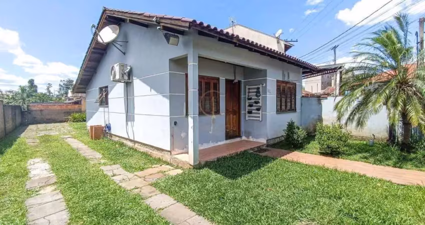 Casatérrea de 02 dormitórios com pátio na lateral e fundos no bairro olaria