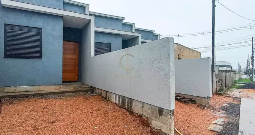 Casa nova com lage de 02 dormitórios há 5 min. da nazário, duas vagas de garagens no bairro olaria