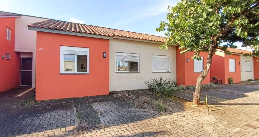 Casa em condomínio fechado  com 02 dormitórios, 02 vagas de garagens no residencial villa florença, bairro olaria