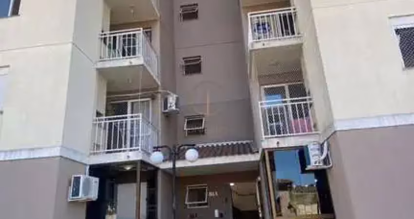 Apartamento de 02 dormitórios, sacada com churrasqueira