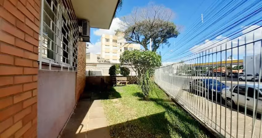 Apartamento reformado de 2 dormitórios no centro de canoas