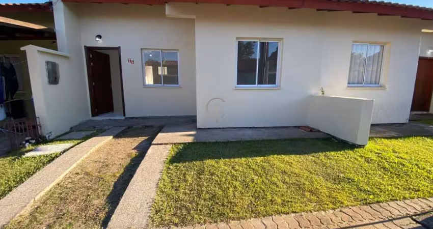 Casa 02 dormitórios em condomínio bairro olaria canoas