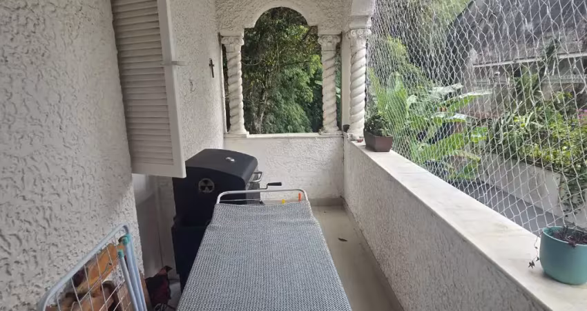 Alto da boa vista 5 min do largo da usina. 2 quartos reformado com vaga na escritura