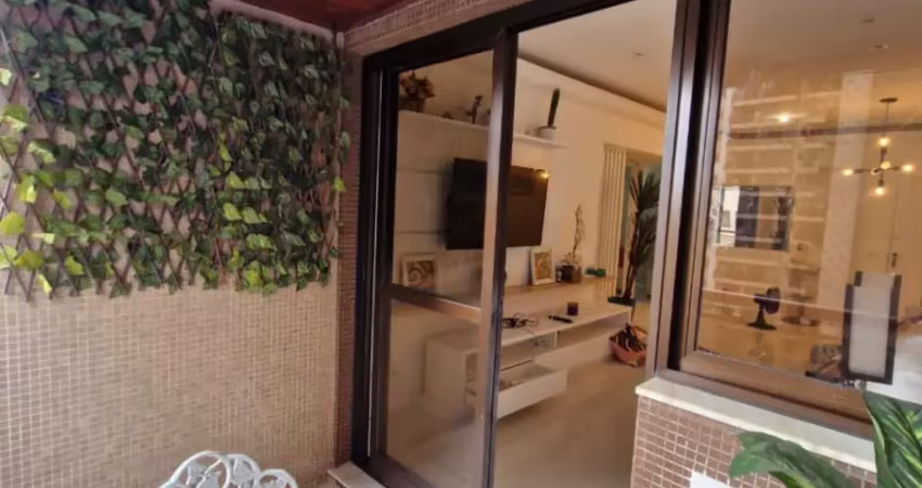 Abm! 90 metros! varanda, 2 quartos com dependência revertida e infraestrutura completa