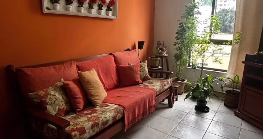 Sala quarto grande , andar alto, reformado na andrade pertence