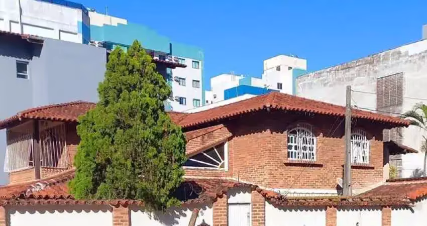 Casa com 6 quartos à venda no Jardim Camburi, Vitória 