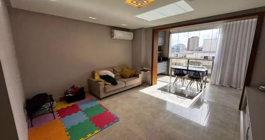 Apartamento em frente a praia em jardim camburi com 147m²