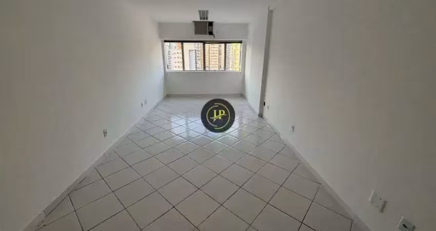 Sala comercial com vaga de garagem na divisa com a praia do canto