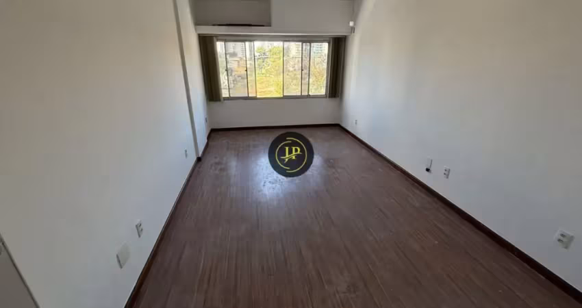 Sala comercial ampla com vaga de garagem e excelente localização em em santa lúcia