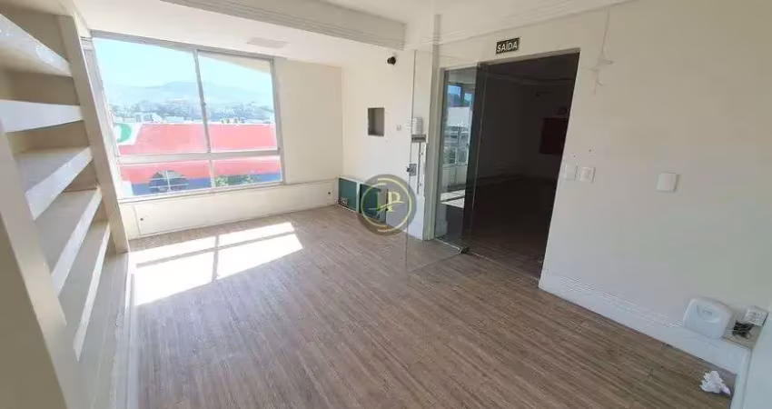 Salas ampla com 310m² bem estruturada de frente para reta da penha