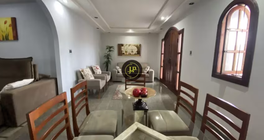 Casa de 03 quartos/suíte com varanda ampla em bairro de lourdes