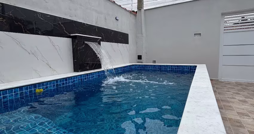 Viva perto da praia com conforto e estilo em nova itanhaém!!