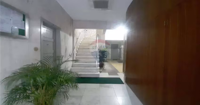 Apartamento à venda com 2 quartos, prédio sem elevador em são cristóvão, rio de janeiro
