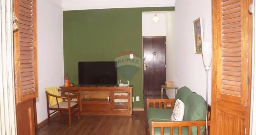 Excelente apartamento térreo à venda de 78 m2, com 3 quartos, sendo 1 suíte, em são cristóvão no rio de janeiro