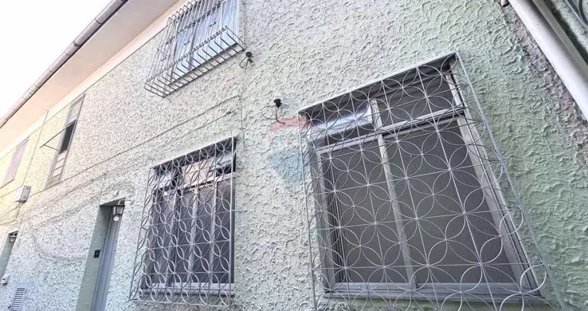Apartamento 73m² com 2 quartos, dependência e 2 varandas à venda no rio comprido