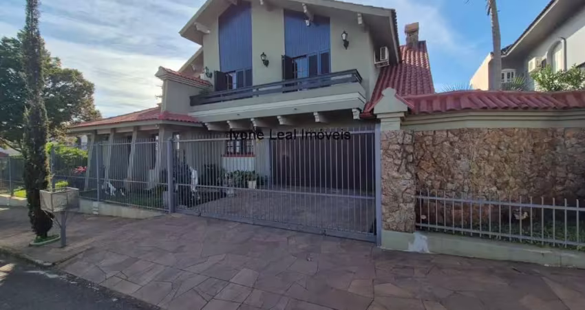 Sobrado no centro de santo ângelo, rs com 05 dormitórios e 04 vagas- residencial ou comercial
