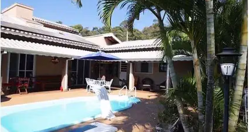 Casa térrea em condomínio fechado joanópolis x piracaia
