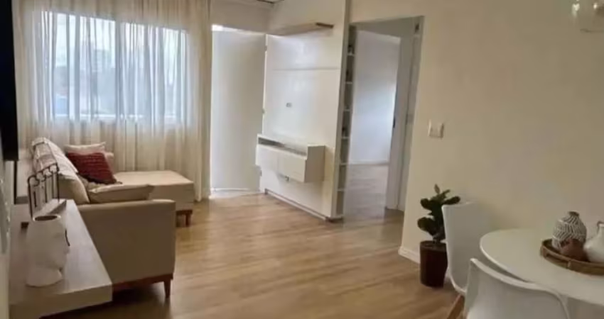 Apartamento no jabaquara, com 2 quartos, 2 banheiros, sacada e 1 vaga.