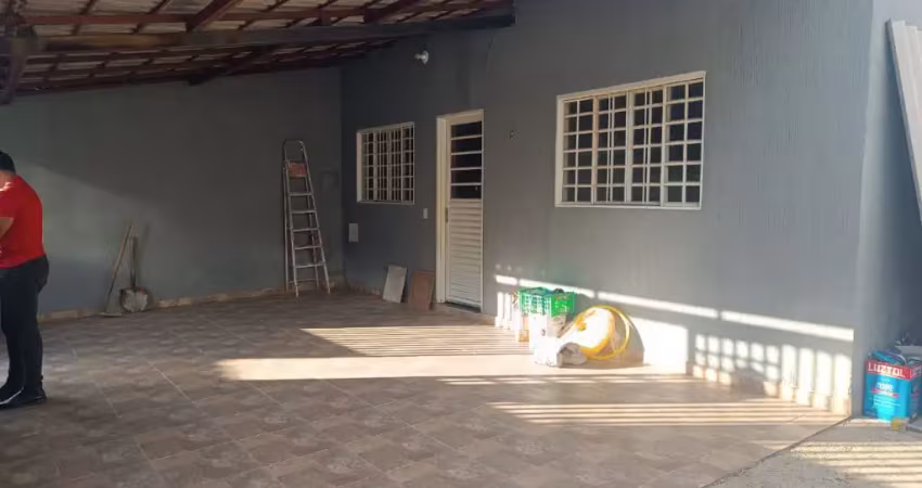 Vendo casa de 3 quartos em águas lindas go,setor 5. imóvel usado