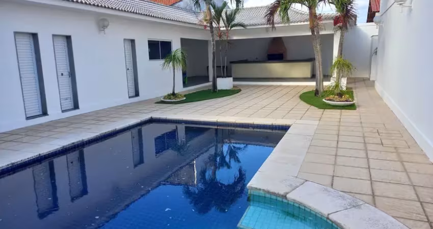 Casa mobiliada na granja viana,  cotia – 240m², 4 quartos (1 suíte)