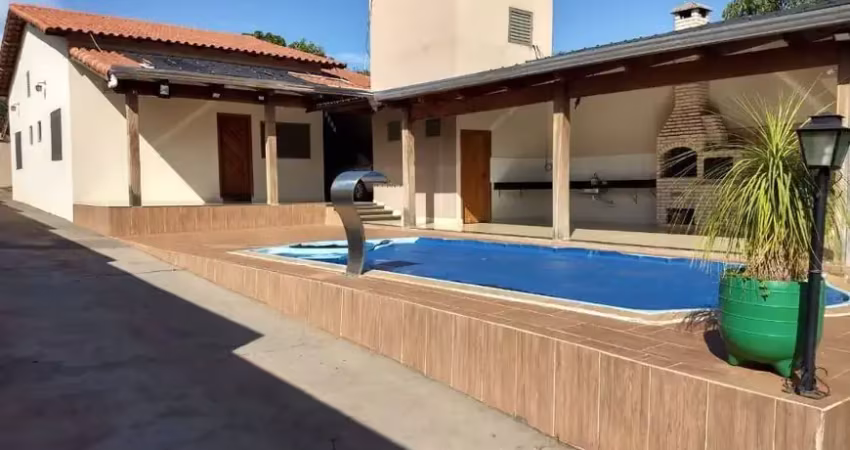 Casa com 210m², 3 quartos no centro de canoinhas/sc – mobiliada