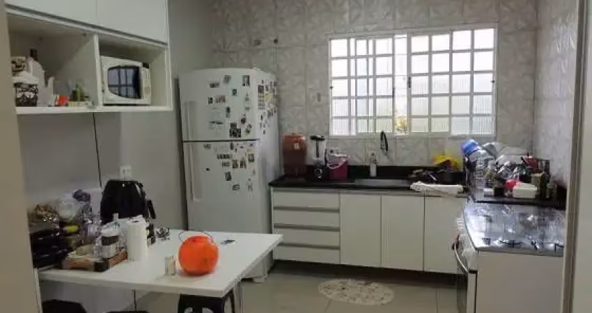 Casa com 3 quartos à venda na Rua Papoula, Jardim das Flores, Osasco