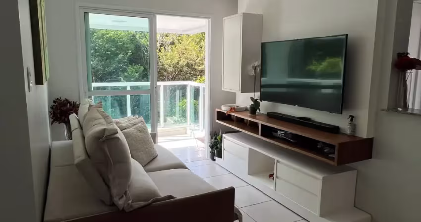 Apartamento de 2/4 com dependência completa, mobiliado em alphaville