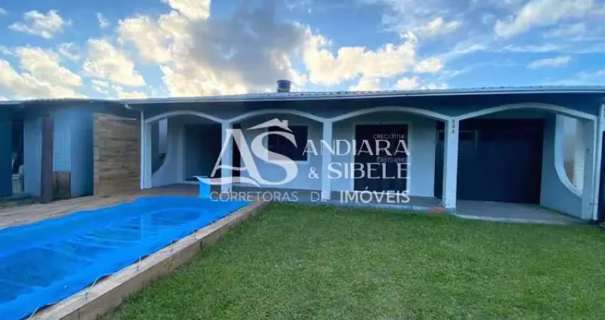 Bela casa com piscina próxima ao mar em nova tramandaí