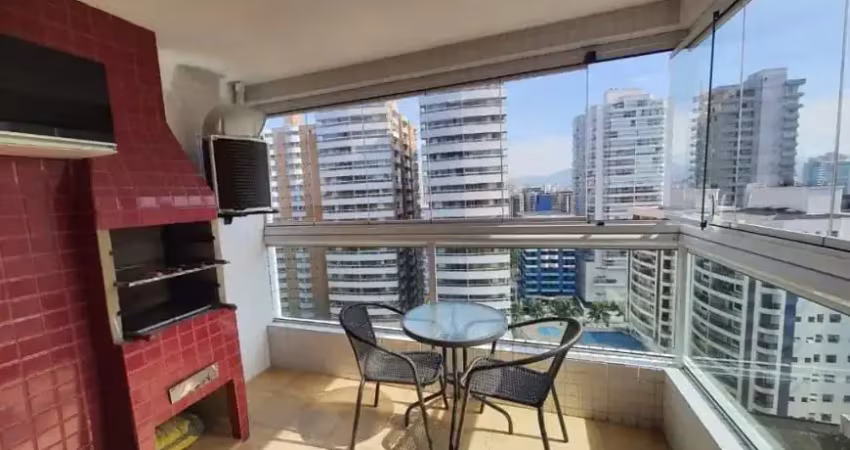 Impecável mobiliado sacada gourmet 2 dorms canto do forte . prédio com piscina