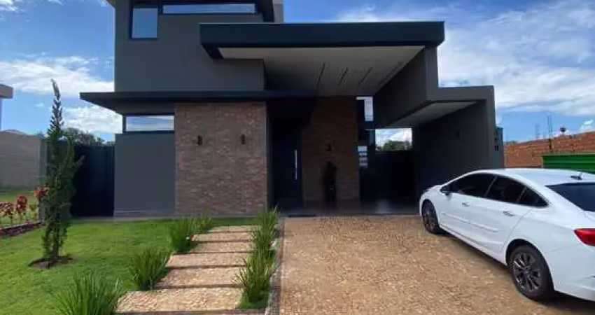 Sobrado com 260 m² à venda no condomínio alto do castelo