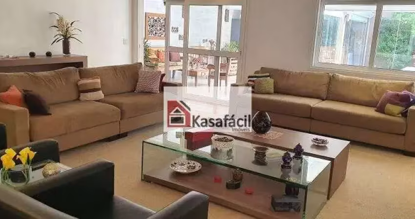 Casa com 4 quartos à venda na Rua Jacatirão, Chácara Monte Alegre, São Paulo