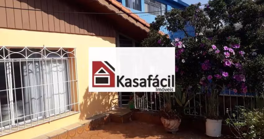 Casa térrea com 2 dormitórios, 2 vagas, na vila santa catarina!