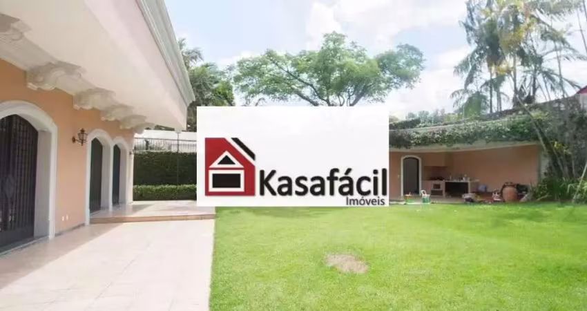 Casa  residencial,no campo belo com  8 vagas , quintal, edicula,  4 suítes!