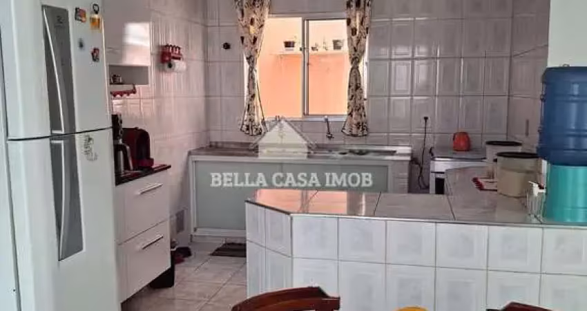 Oportunidade...sobrado.. ($370 mil) 225 m²   3 dormitórios, sendo 2 suítes  sala de estar espaçosa