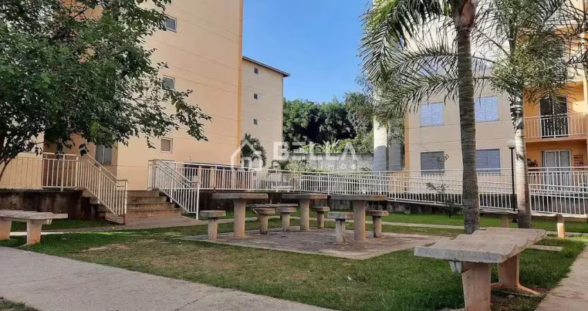 Apartamento à venda com 2 dormitórios e com ótimo preço por r$150mil no condomínio vila bandeirante