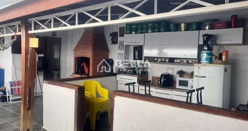 Casa à venda condomínio residencial tropeiros a: 03 dormitórios,  01 suíte, 02 salas amplas vila ba
