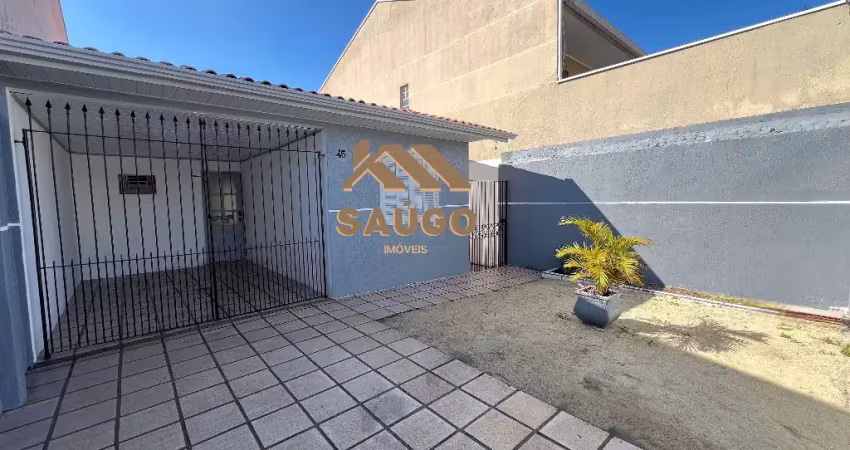 Casa térrea 2 quartos  quintal e churrasqueira no bairro uberaba