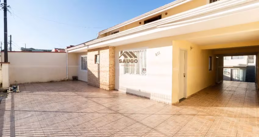 Casa ampla 7 quartos 2 suítes 230m² + 2 apartamentos 43m² cada no xaxim