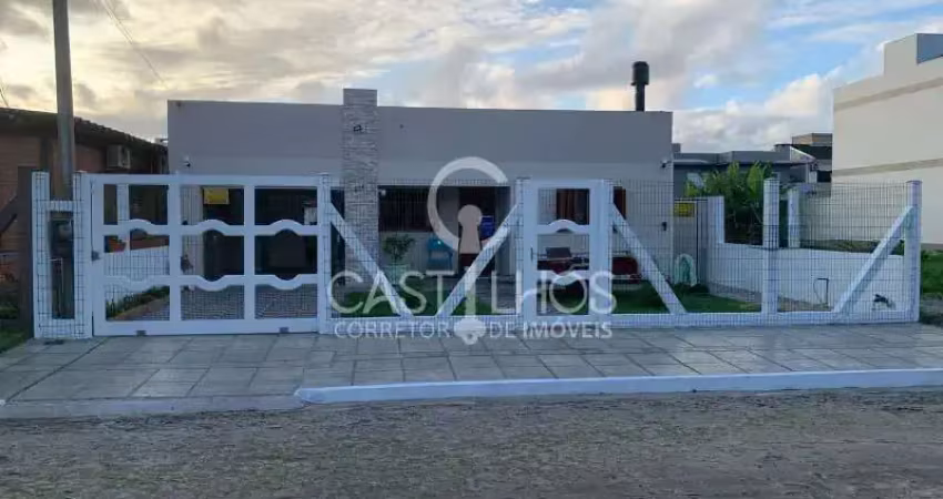 Casa com 2 quartos à venda na castro alves, Centro, Tramandaí
