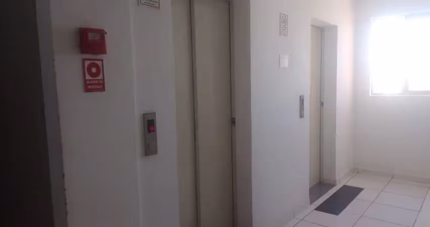 Ótimo apartamento a venda localizado na quadra qr 208 de samambaia próximo aos bancos principais comércios e do metrô