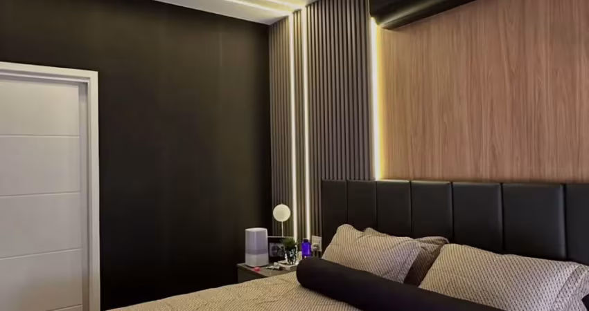 Elegância e praticidade em condomínio fechado com 3 suítes e 3 vagas