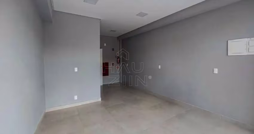 Sala comercial, de 36m, para locação no centro de navegantes