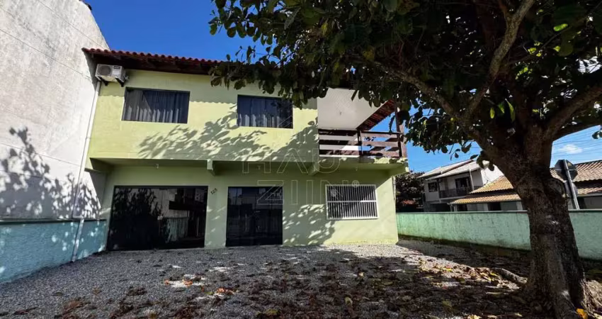 Casa com 8 quartos à venda na Rua Félix Krieger, Gravata, Navegantes
