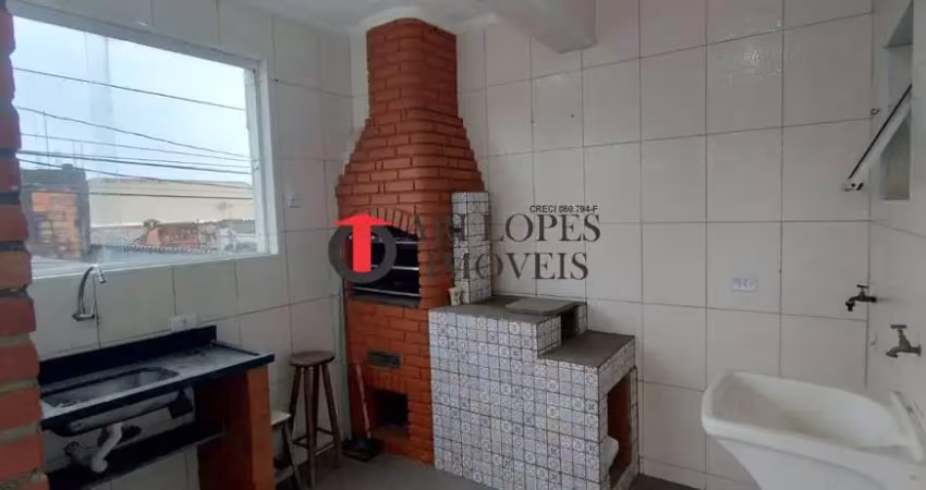 Casa sobreposta 2 dormitórios área gourmet fogão a lenha e churrasqueira