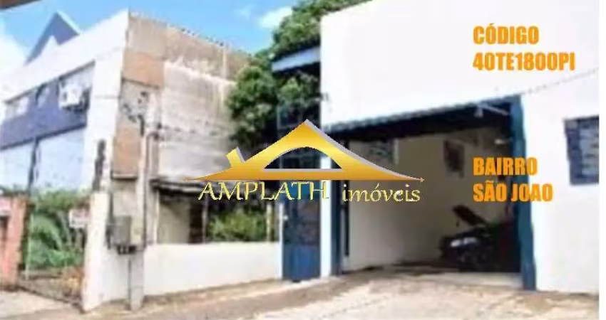Casa com 5 quartos à venda no Floresta, Porto Alegre 